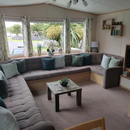 Maggie's Garden Retreat *
