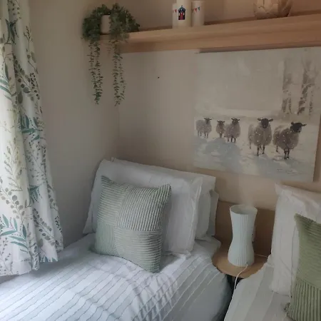 Maggie's Garden Retreat *