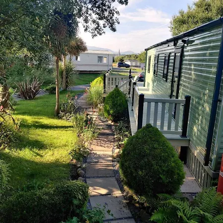 Maggie's Garden Retreat